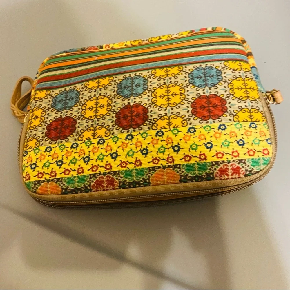 Lisen “8” laptop sleeve